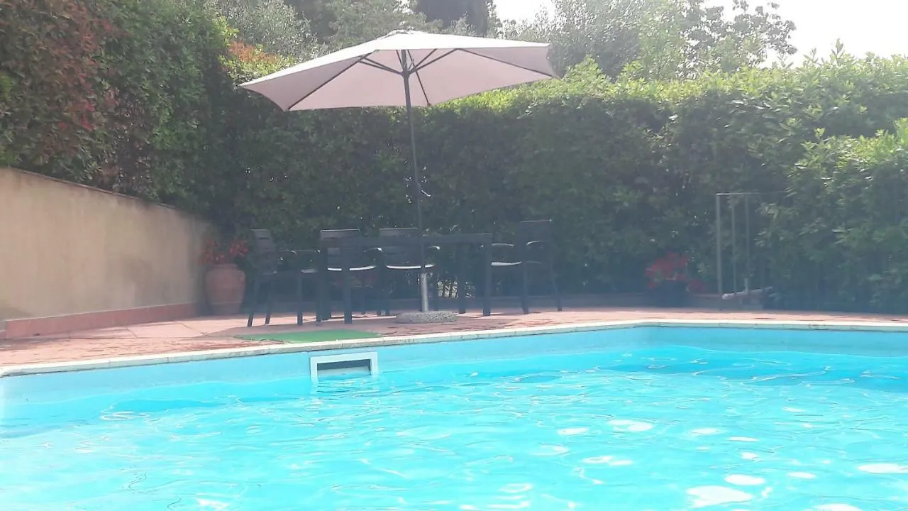 Apartment Agriturismo Il Pino - Appartamento Ginepro Gambassi Terme Italy